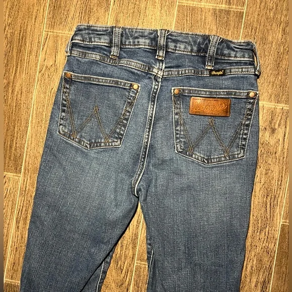 Wrangler Retro High Rise Flare Jeans Women’s Bell Bottoms Rodeo Blue Size 26x34 - Picture 6 of 10